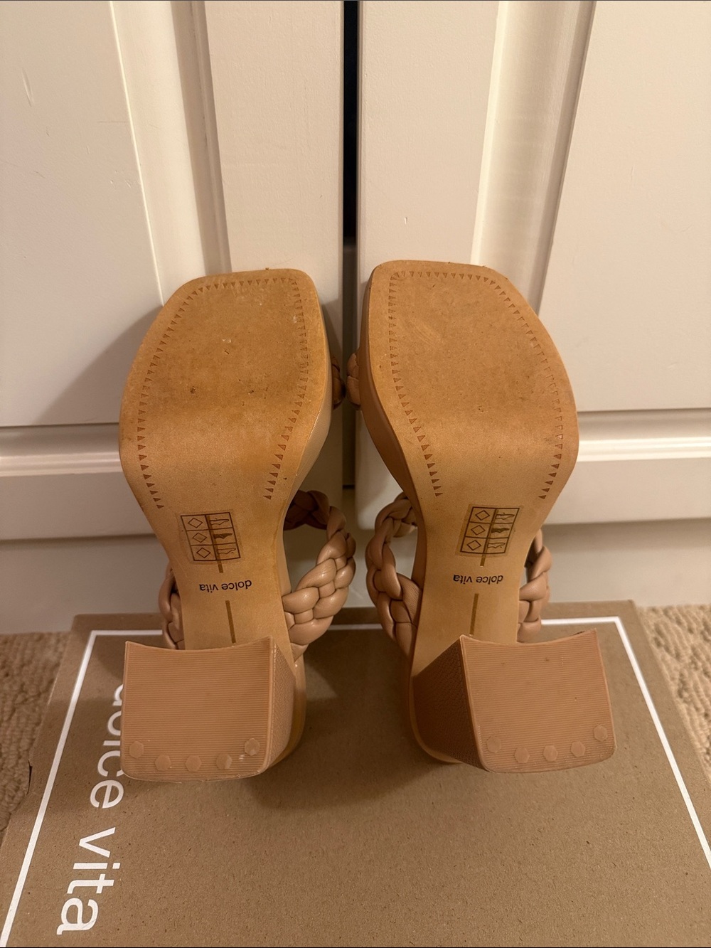DOLCE VITA: Heels size 6 - Picture 4 of 5